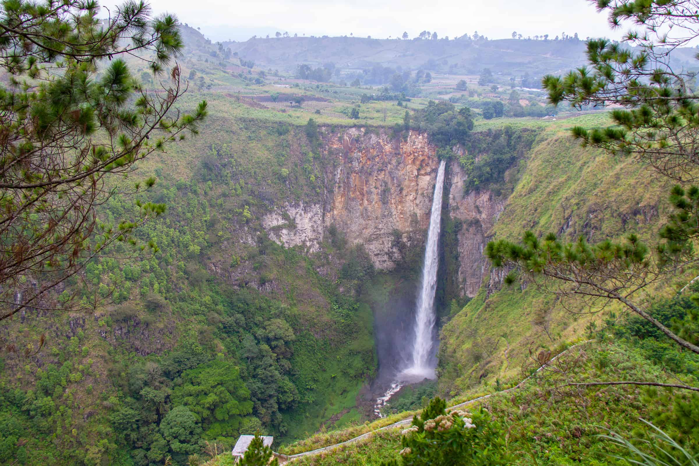 Sipiso-piso waterval