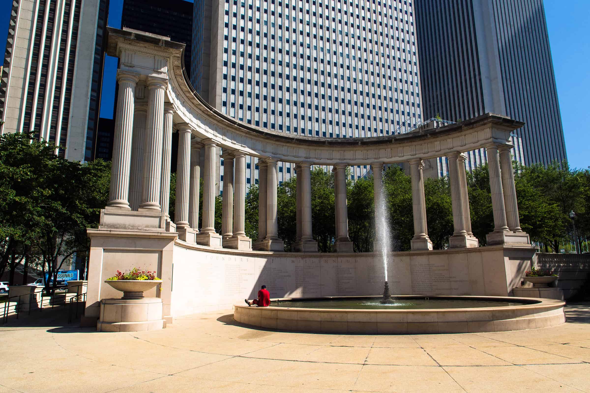 Het Millennium Monument in het Millennium Park in Chicago