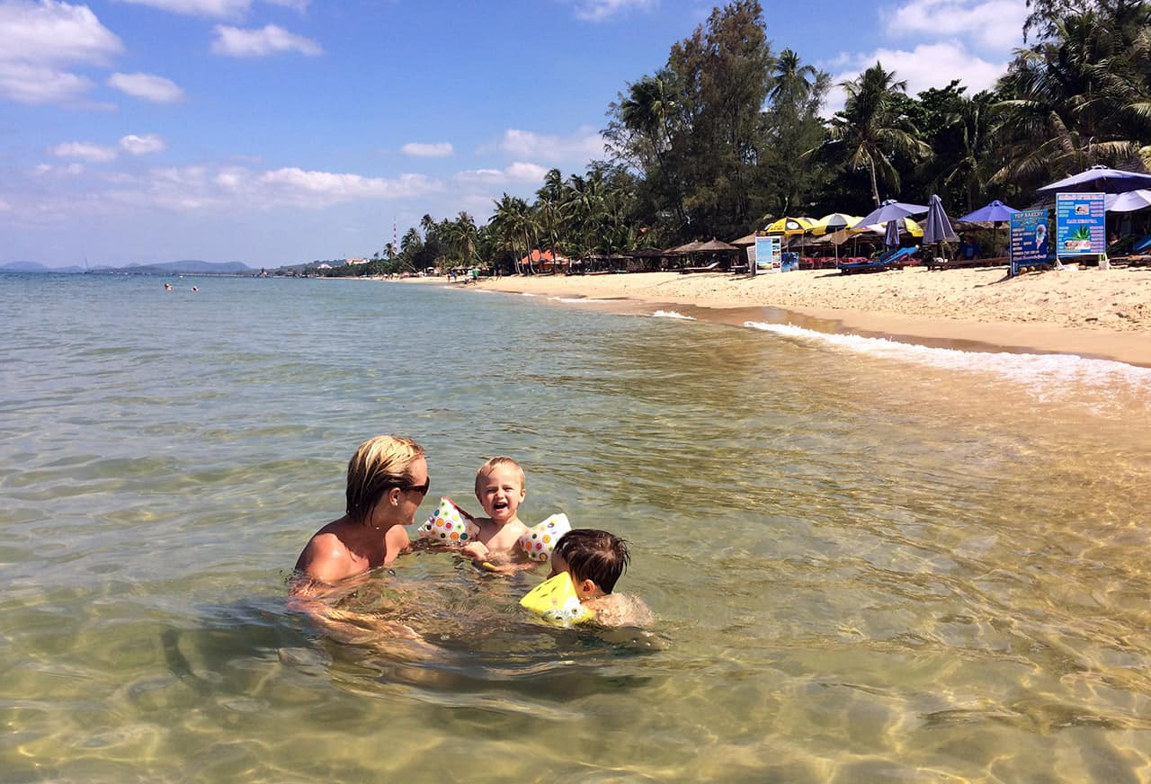 Met de kids in Vietnam en Cambodja