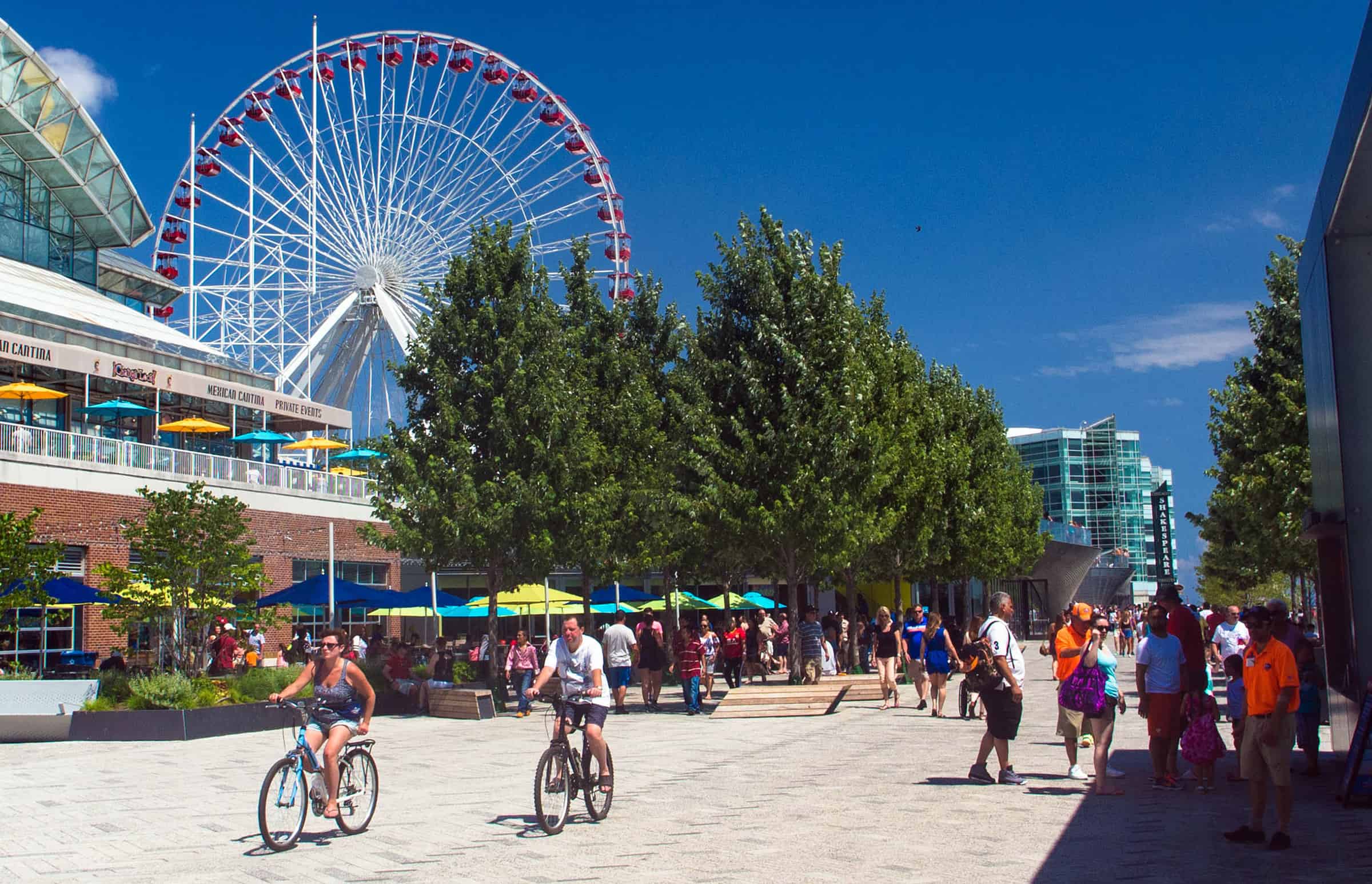 Drinken en snacks bij de Navy Pier