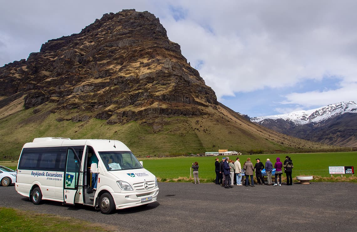 Met de bus door IJsland