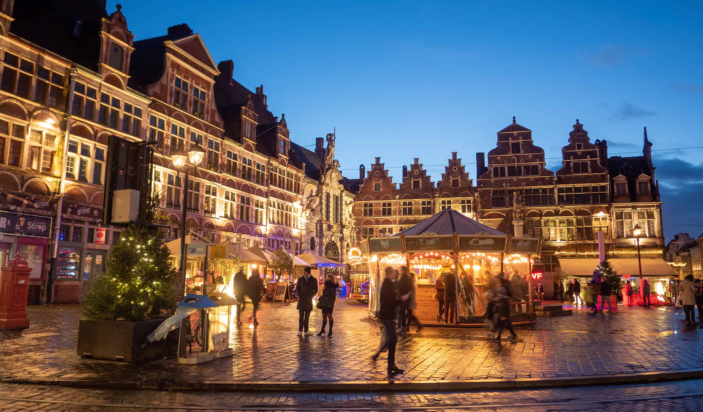 Gentse Winterfeesten. Vier Kerst op de sfeervolle kerstmarkt in Gent!