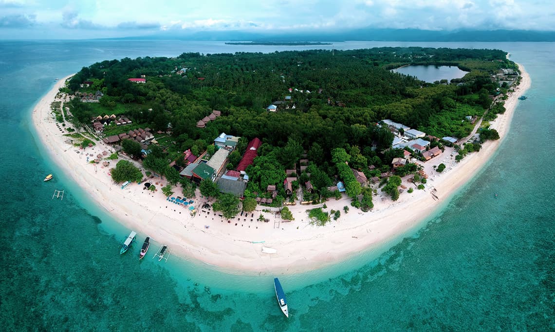 Drone foto van Gili Meno