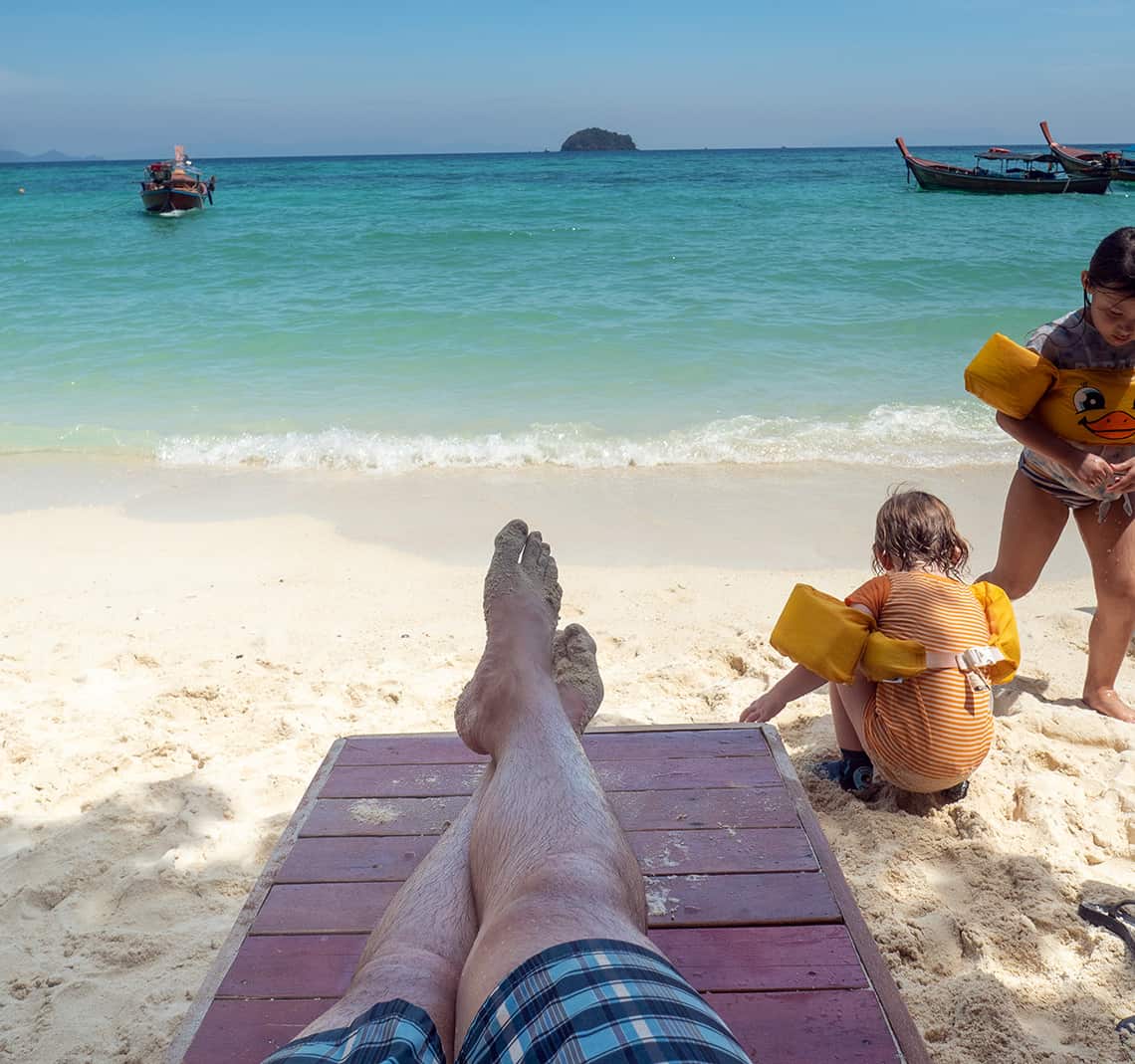 Kinderen strand Koh Lipe